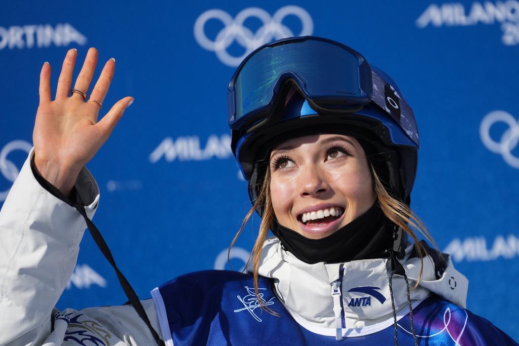 开云-完美收官！谷爱凌卫冕自由式滑雪U型场地金牌，李方慧夺银