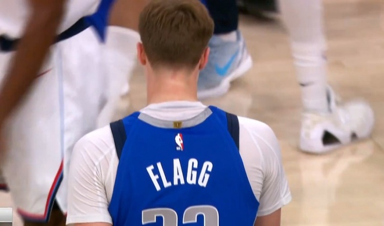 开云-观赏性十足！弗拉格切入起飞舒展单臂空接暴扣得分